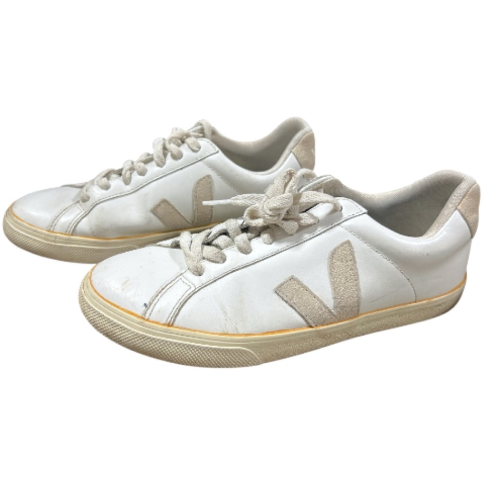 Veja Womens Campo Bicolor‎ Leather Low-Top Lace Up Sneakers in White. Size 7